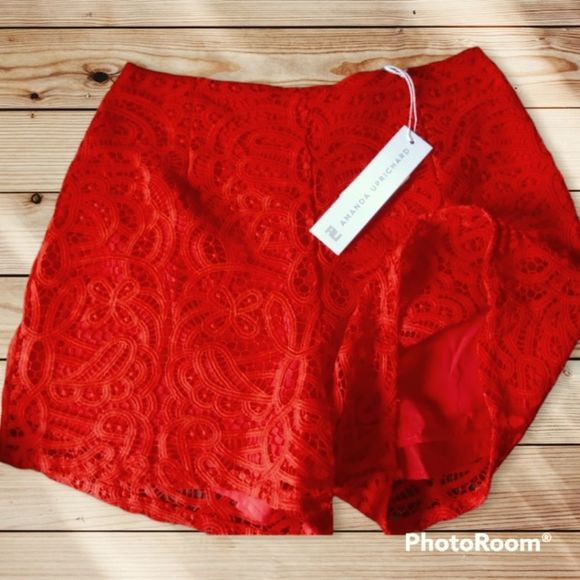 AMANDA UPRICHARD LACEY LACE PANEL CROCHET HIGH RISE SHORTS "POPPY SHORTS" - Picture 10 of 13